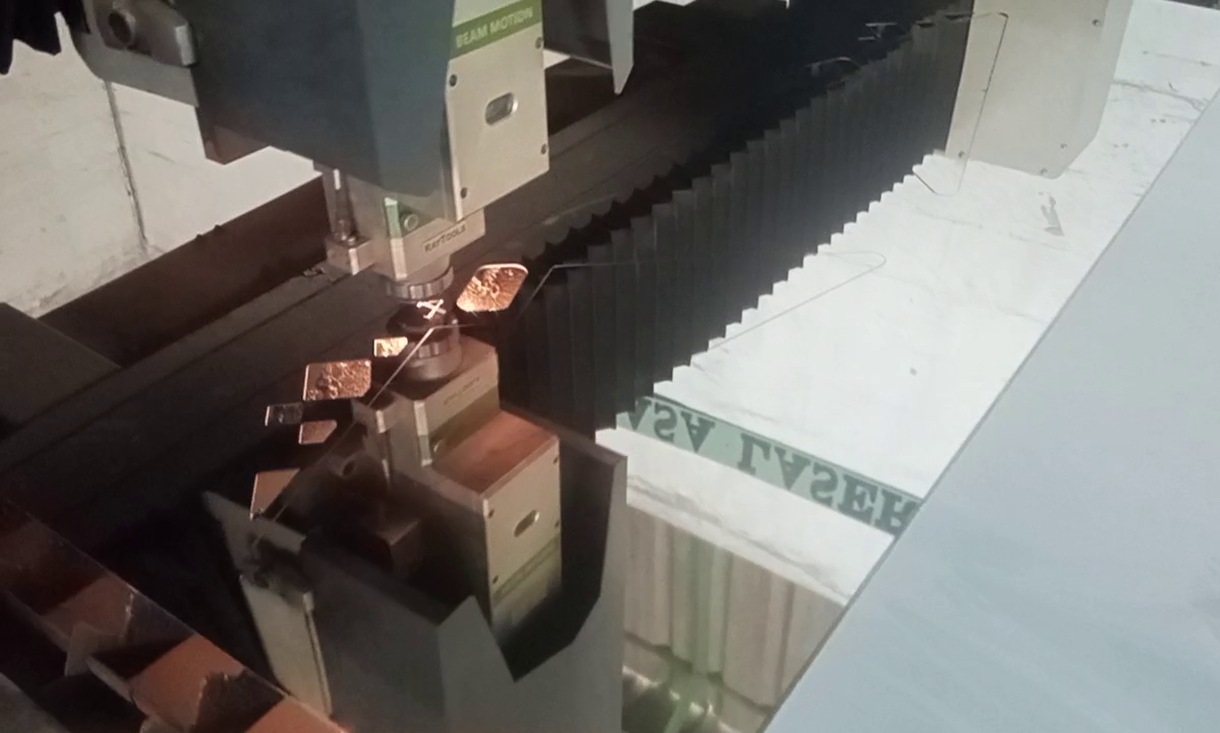 Jasa laser cutting plat stainless